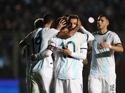 El capitán anotó a los 37 y 38 minutos en el estadio Bicentenario de la provincia de San Juan. EFE/ M. Ruiz