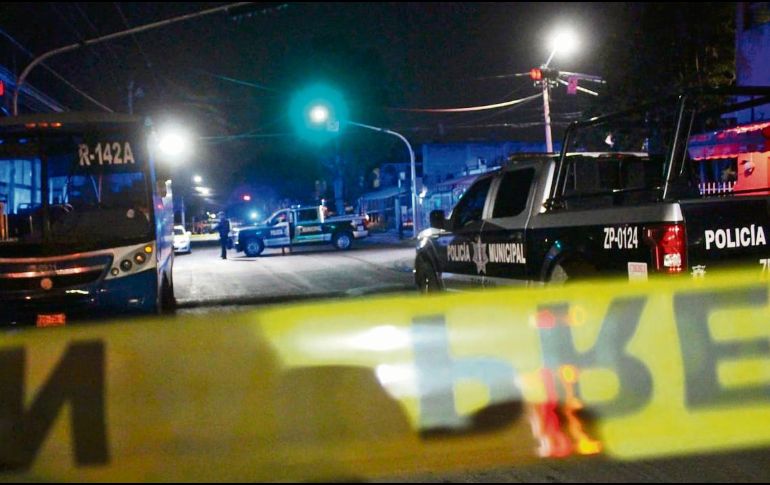 La Policía blindó la zona tras el atentado contra su compañero, quien se hallaba franco. ESPECIAL