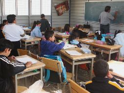 Pese a la situación, los maestros dan su clase. EL INFORMADOR