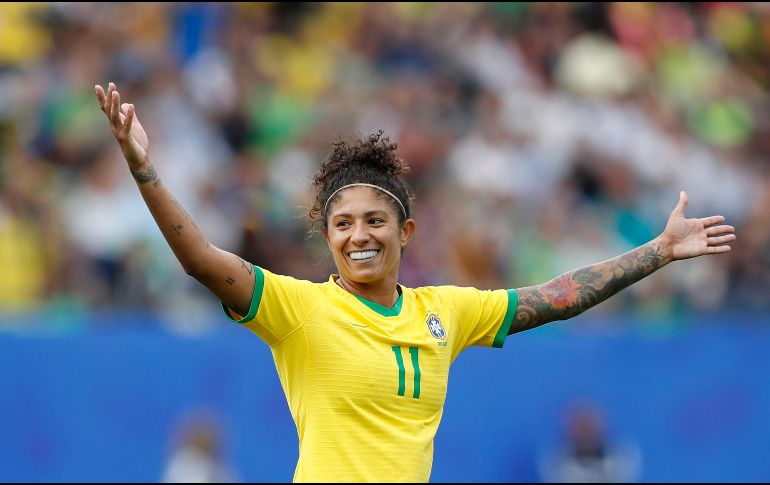 Cristiane anota al 15', 50' y 64' para darle la victoria a las brasileñas. EFE/G. HORCAJUELO