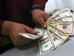 Durante la sesión, se espera que el tipo de cambio cotice entre 19.10 y 19.30 pesos por dólar. NTX/ARCHIVO