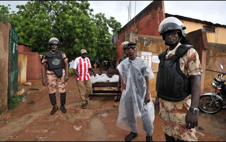 A pesar de que se han implementado operativos de seguridad, el país es frecuentemente azotado por masacres étnicas. AFP/ARCHIVO