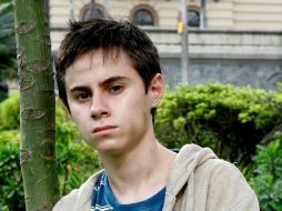 Rafael Henrique y sus padres Joao Alcidio Miguel, de 52 años, y Miriam Miguel, de 50, fueron recibidos por la novia y la madre de la misma en su vivienda. TWITTER /  @redevtv