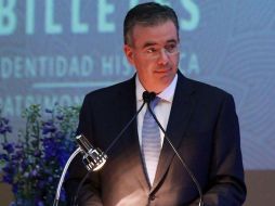 El gobernador del Banco de México advirtió que no hay que bajar la guardia ante el panorama económico que enfrentamos. NTX/ARCHIVO