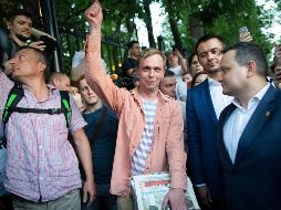 Señalan que el caso contra Golunov (c) quedaba cerrado por 