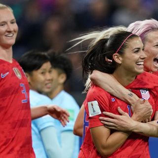 Actitud de la Seleción femenil de EU genera polémica
