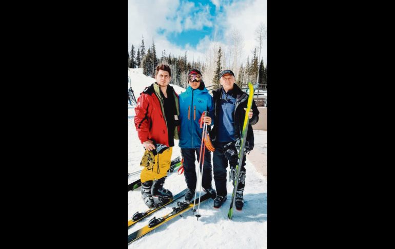 Manuel Guerra Casillas con sus hijos, Manuel y Pablo. 