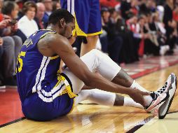 Kevin Durant reapareció el lunes pasado, pero volvió a lesionarse. AFP
