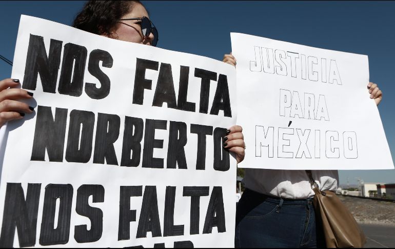 Cientos de personas acompañaron a la familia para despedir a Norberto. SUN / ARCHIVO