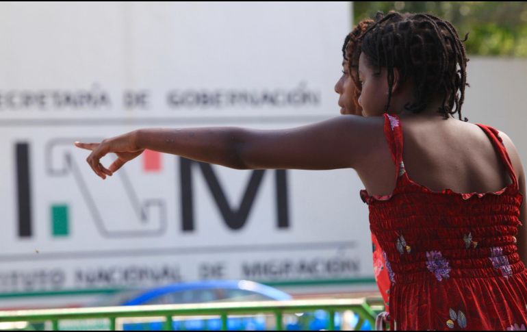 La titular de Segob declina informar a los periodistas las causas de la renuncia de Tonatiuh Guillén López al Instituto Nacional de Migración. NTX / J. Lira