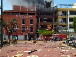 Al momento, PC Jalisco informa que el incendio está controlado y Gobierno del Estado desplegó personal de la Secretaría de Seguridad del Estado que ya se encuentra en el sitio resguardando el entorno. ESPECIAL/ Protección Civil Jalisco