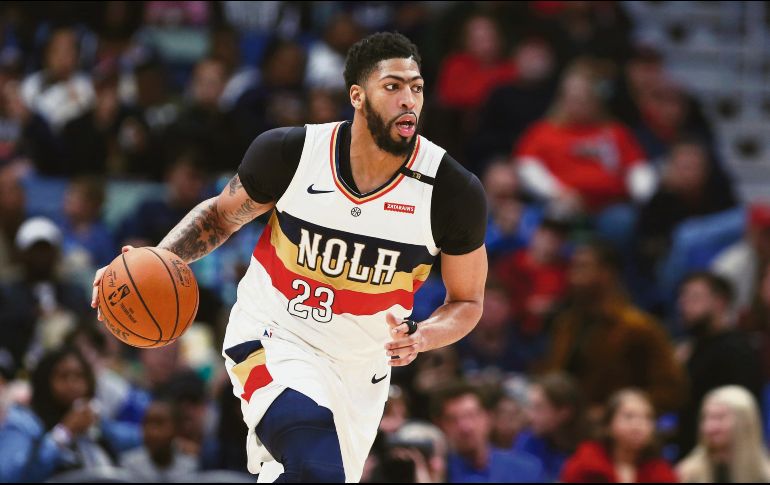 Con los Pelicans, Anthony Davis terminó la pasada temporada con promedio de 25 puntos por juego. AP