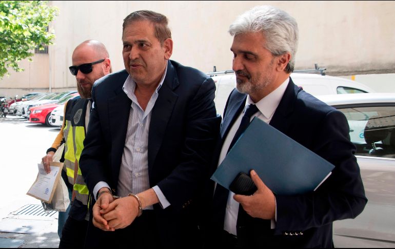 La Justicia española considera que en el caso del empresario mexicano persiste el riesgo de fuga por lo que desestimó el recurso de reforma de su abogado. AFP / ARCHIVO