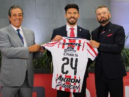 Peralta (C) compartió un episodio de su infancia, cuando jugaba en un terreno que él y sus amigos llamaban 