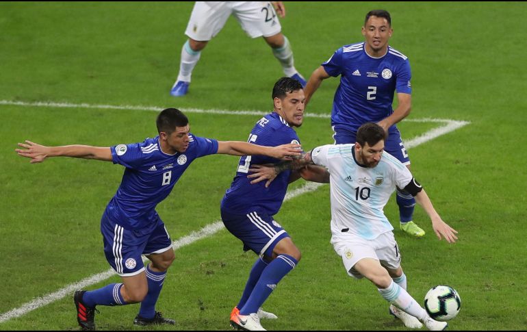 Con este resultado, ambos equipos mantienen sus opciones para llegar a los cuartos de final de la Copa América. AP / R. Mazalan