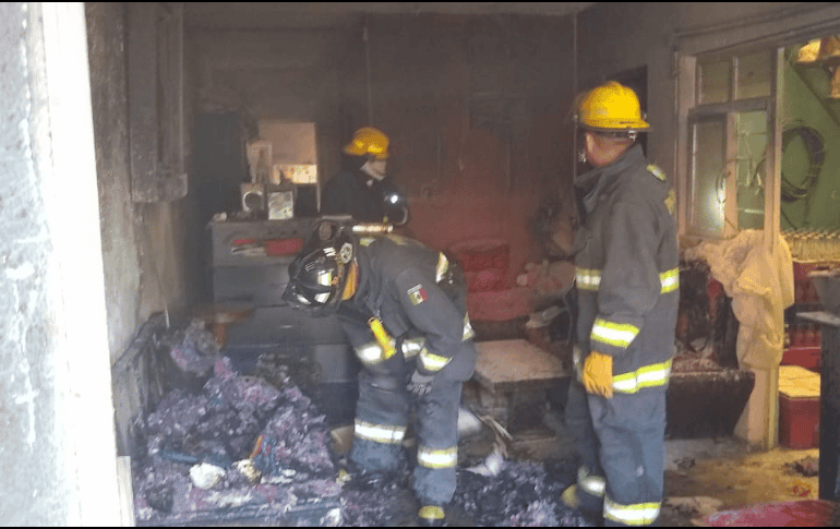 Hasta el momento se desconoce cuáles fueron las causas por las que habría iniciado el fuego. ESPECIAL / Bomberos de Guadalajara