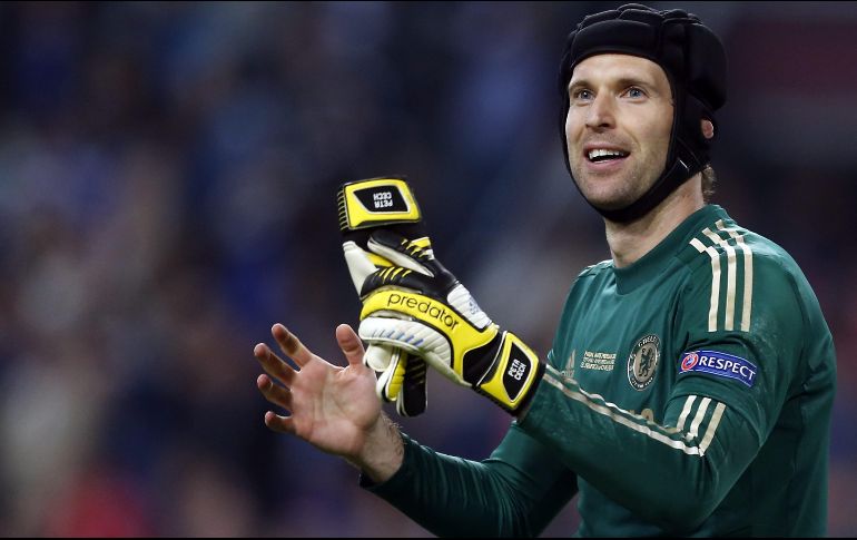 En sus once temporadas en el conjunto inglés, Cech ganó cuatro títulos de la Premier League, cuatro FA Cup, una Liga de Campeones y una Liga Europa. EFE / ARCHIVO