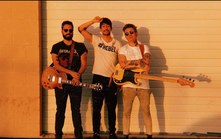 Diamante Eléctrico lleva consigo siete años de carrera y cuatro discos que han sido reconocidos con tres Grammys y una sólida base de fans en México. TWITTER / @Diamantelectric