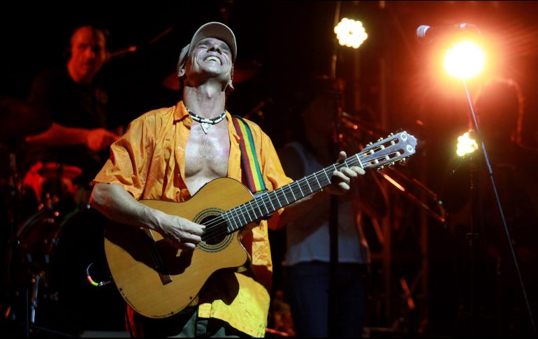 El INM considera que, debido a que el expediente del cantante contiene datos personales, deberá permanecer en su totalidad como confidencial. AP/ARCHIVO