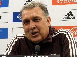 Gerardo Martino asegura que, a pesar de las dificultades, sus pupilos saldrán con todo ante Martinica este domingo. SUN/ARCHIVO