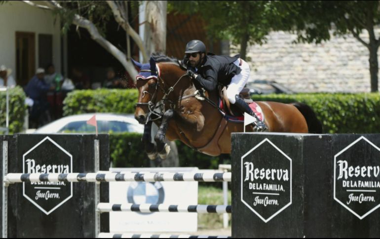 Juan Manuel Luzardo montó a “Stan” y dominó de principio a fin la competencia estelar del día. EL INFORMADOR / F. Atilano