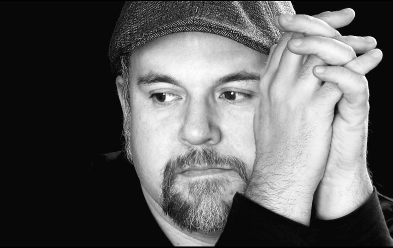 El escritor ofrece su visión ante la falta de apoyo a la cultura. EFE