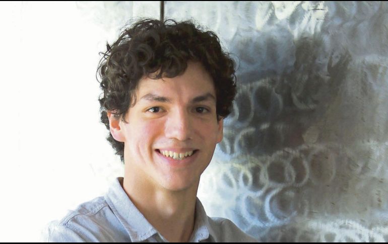 Es el primer bailarín de danza clásica nominado en estos premios. NOTIMEX