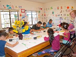 El miedo y la esperanza se hacen dibujo en manos de niños migrantes