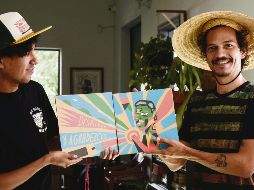 El ilustrador y el cantautor presentan el libro con el que esperan inspirar a miles de lectores a ser positivos en tiempos convulsos. CORTESÍA