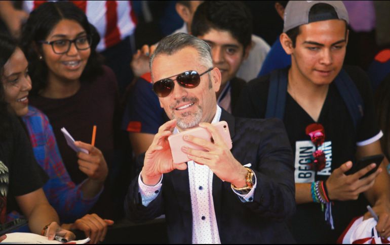 José Luis Higuera llegó a Grupo Omnilife-Chivas en abril de 2015 y avanzado el Apertura 2015 tuvo injerencia en las decisiones del Club Deportivo Guadalajara. IMAGO7