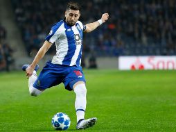 El volante pidió a Gerardo Martino, técnico de la Selección Nacional, no acudir a la Copa Oro de la Concacaf para cerrar el trato con el club español. IMAGO7