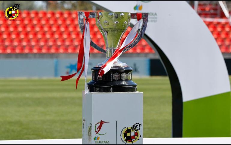 El anuncio oficial confirma lo adelantado el pasado fin de semana por la prensa española, que cifró la operación en unos 300 mil euros. ESPECIAL / sefutbol.com