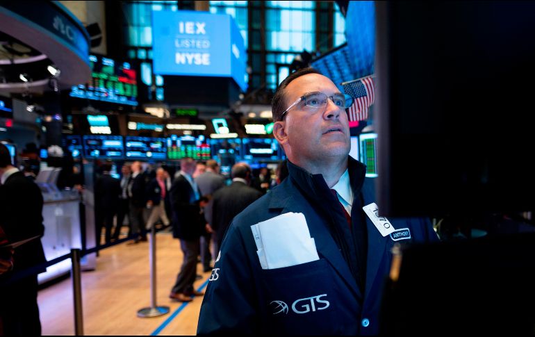 El Dow Jones cayó 179 puntos, 0.7 por ciento, a 26 mil 548 puntos. AFP/J. Eisele