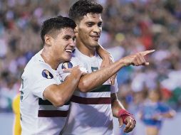 Uriel Antuna (izq.) y Raúl Jiménez se han combinado para siete de los 13 goles que acumula México en lo que va de la Copa Oro. IMAGO7