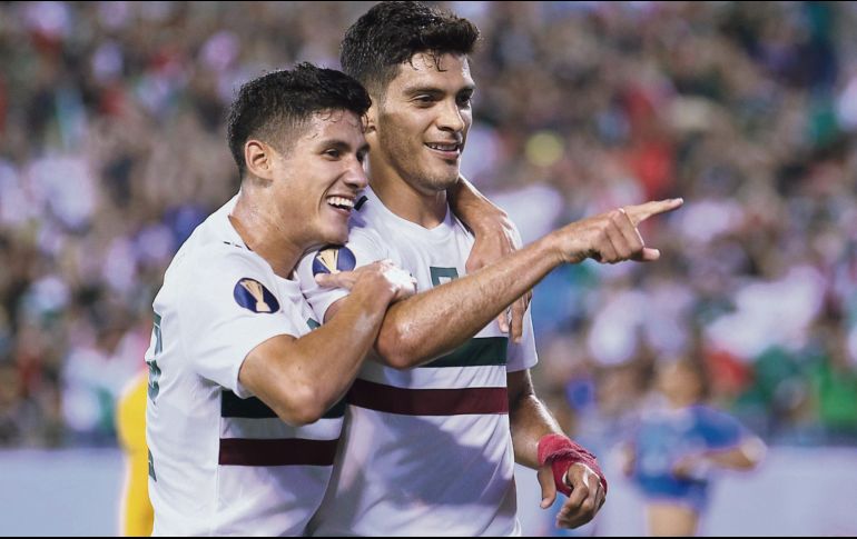 Uriel Antuna (izq.) y Raúl Jiménez se han combinado para siete de los 13 goles que acumula México en lo que va de la Copa Oro. IMAGO7