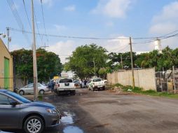 Las personas estaban sobre el cruce de las calles Girasol e Ixtépete. EL INFORMADOR /
