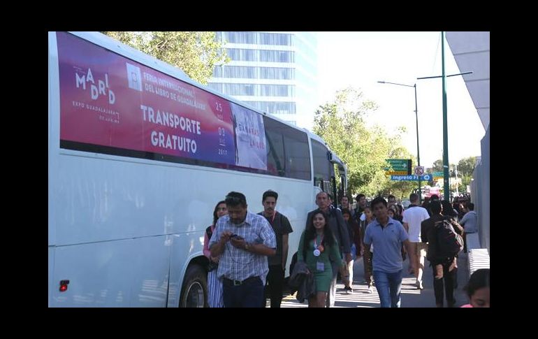 La FIL ha logrado disminuir la afluencia de automóviles y, por tanto, la huella ambiental que genera. ESPECIAL