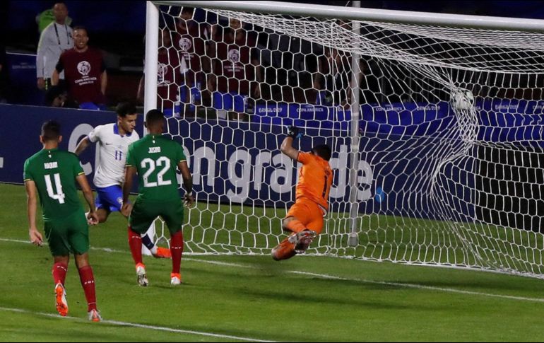 El arquero boliviano Carlos Lampe fue el blanco de los insultos durante el partido jugado en el estadio Morumbí. EFE / ARCHIVO