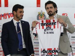 Sobre sus motivos para volver a Chivas, Alanís (I) menciona el cariño que le tiene al equipo y la insistencia con la que la directiva lo buscó. IMAGO7/ARCHIVO
