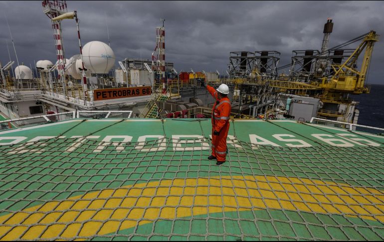 De concretarse la venta, Petrobras obtendría unos 20 mil millones de dólares en un proceso que llevaría hasta 18 meses. EFE/ARCHIVO