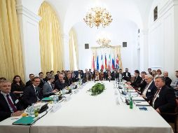 En medio de tensiones con EU, Irán se reúne hoy en Viena con Rusia, China, Francia, Reino Unido y Alemania para ver cómo salvar el tratado atómico de 2015. EFE / C. Bruna