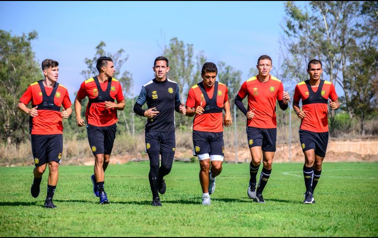 A poco más de un mes para su debut en el Torneo Apertura 2019, dentro del seno melenudo reconocen que hay inquietud por lo mostrado en lo que va de la pretemporada. TWITTER / @LeonesNegrosCF
