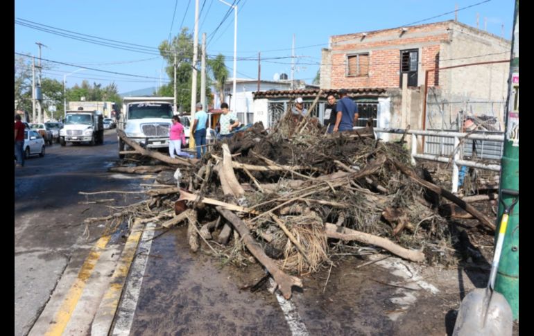 Tormenta dominical afecta colonias de Tlajomulco