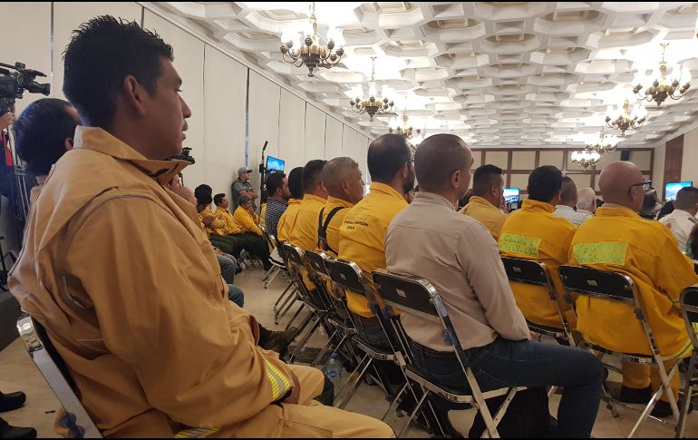 De igual manera, Alfaro ofreció su apoyo y respaldo a Conafor para lograr un aumento en el presupuesto y personal de la dependencia en Jalisco. EL INFORMADOR/ Y. Mora