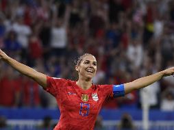 Alex Morgan celebra tras anotar el gol de la victoria estadounidense al 31'. AFP/P. Desmazes