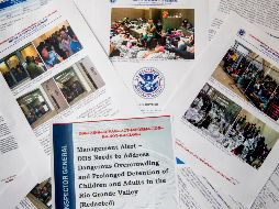 El informe incluye imágenes de personas hacinadas en instalaciones de la Patrulla Fronteriza. AP/A. Harnik