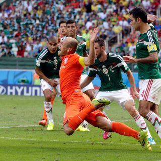 No era penal: A ocho años del gol que dejó a México fuera del Mundial