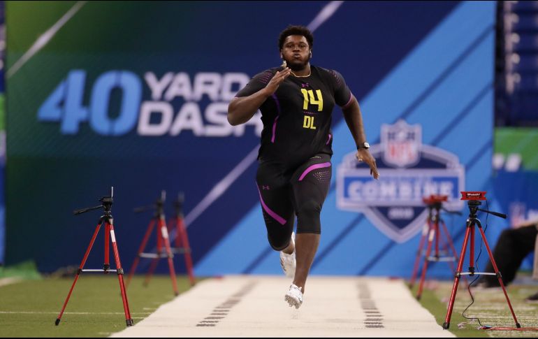 Medios estadounidenses informan que el tackle defensivo de la NFL fue llevado al Ryder Trauma Center del Hospital Jackson Memorial para ser atendido. AP / ARCHIVO