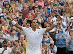 El público de la pista central en el All-England Club londinense quería espectáculo y lo tuvo. AP/K. Wigglesworth