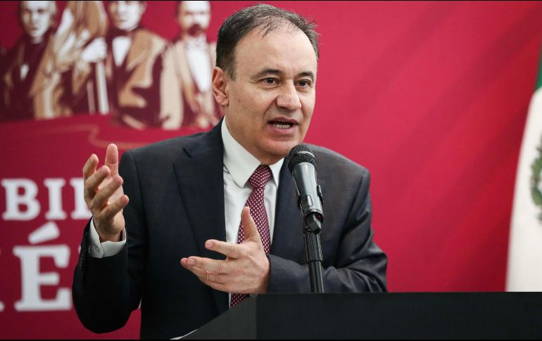 Durazo remarca que nunca se consideró despedir al personal o desconocerles derechos, antigüedad, sueldos o prestaciones. SUN/D. Simón